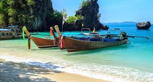 Krabi Hong Island Shared Longtail Tour with Lunch